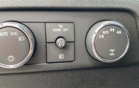 Cadillac Escalade III, 2009 год, 1 950 000 рублей, 7 фотография