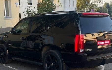 Cadillac Escalade III, 2009 год, 1 950 000 рублей, 2 фотография