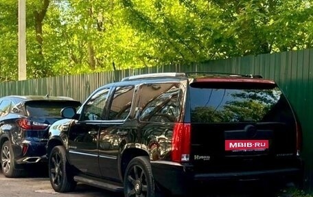 Cadillac Escalade III, 2009 год, 1 950 000 рублей, 3 фотография