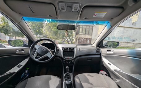 Hyundai Solaris II рестайлинг, 2012 год, 550 000 рублей, 6 фотография