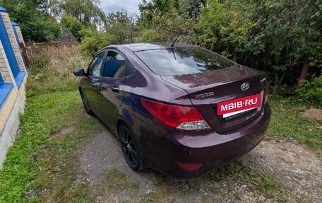 Hyundai Solaris II рестайлинг, 2012 год, 550 000 рублей, 3 фотография