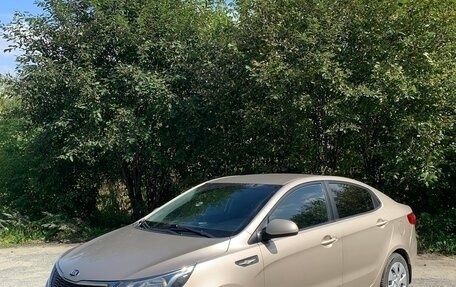 KIA Rio III рестайлинг, 2013 год, 1 020 000 рублей, 2 фотография