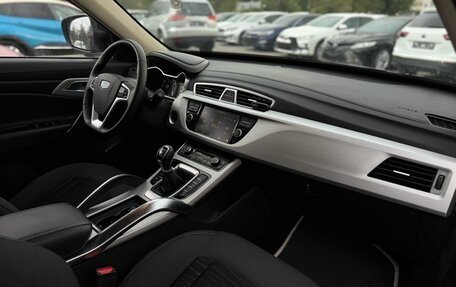 Geely Atlas I, 2018 год, 1 330 000 рублей, 23 фотография