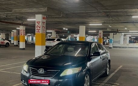 Toyota Camry, 2006 год, 580 000 рублей, 2 фотография