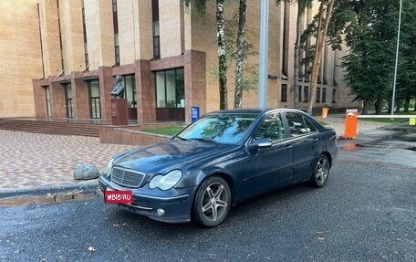 Mercedes-Benz C-Класс, 2001 год, 389 999 рублей, 1 фотография