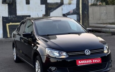 Volkswagen Polo VI (EU Market), 2013 год, 700 000 рублей, 2 фотография