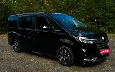 Honda Stepwgn IV, 2019 год, 2 430 000 рублей, 4 фотография