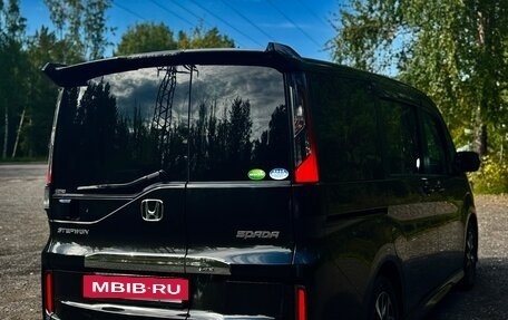 Honda Stepwgn IV, 2019 год, 2 430 000 рублей, 5 фотография