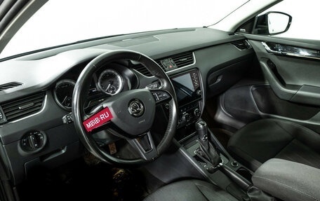 Skoda Octavia, 2017 год, 1 975 000 рублей, 11 фотография