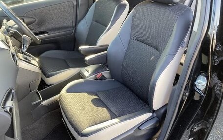 Toyota Wish II, 2017 год, 1 545 000 рублей, 20 фотография