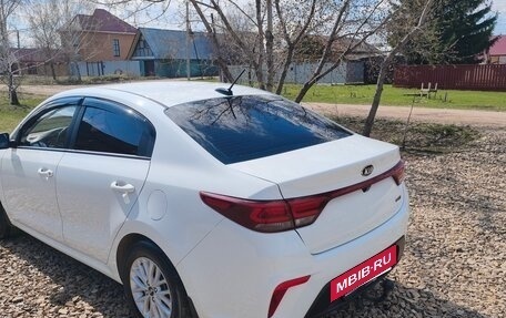 KIA Rio IV, 2018 год, 1 350 000 рублей, 4 фотография