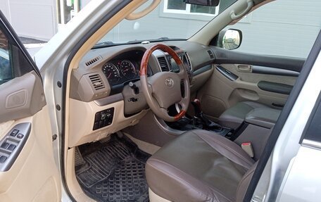 Toyota Land Cruiser Prado 120 рестайлинг, 2007 год, 2 050 000 рублей, 4 фотография