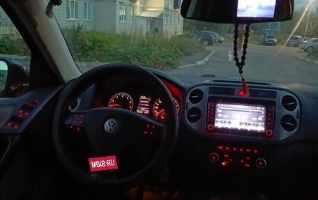 Volkswagen Tiguan I, 2010 год, 920 000 рублей, 6 фотография