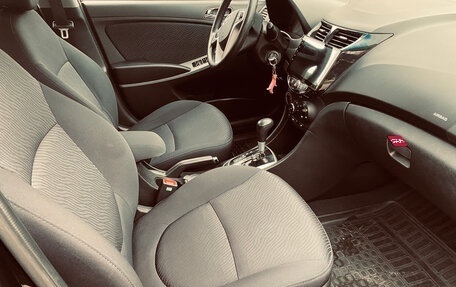 Hyundai Solaris II рестайлинг, 2014 год, 1 200 000 рублей, 10 фотография