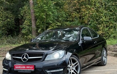 Mercedes-Benz C-Класс, 2014 год, 1 000 000 рублей, 1 фотография