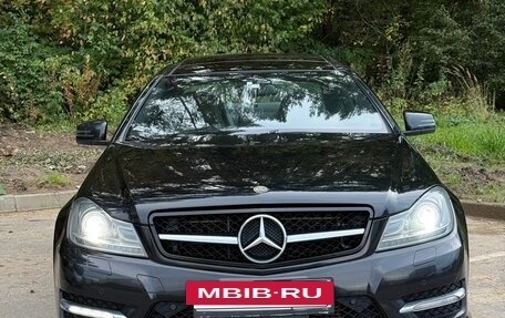 Mercedes-Benz C-Класс, 2014 год, 1 000 000 рублей, 3 фотография