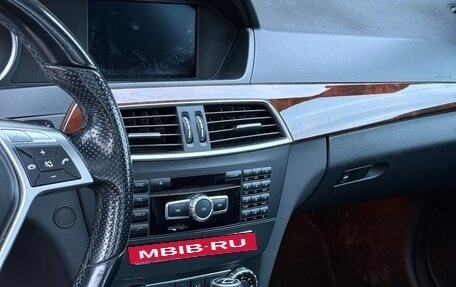 Mercedes-Benz C-Класс, 2014 год, 1 000 000 рублей, 15 фотография