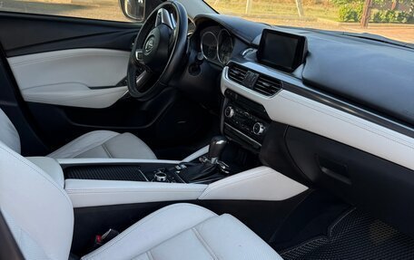 Mazda 6, 2015 год, 1 880 000 рублей, 19 фотография