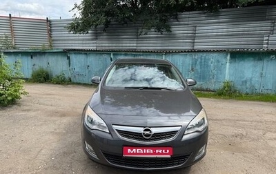 Opel Astra J, 2011 год, 999 999 рублей, 1 фотография