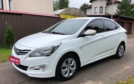 Hyundai Solaris II рестайлинг, 2014 год, 1 030 000 рублей, 5 фотография