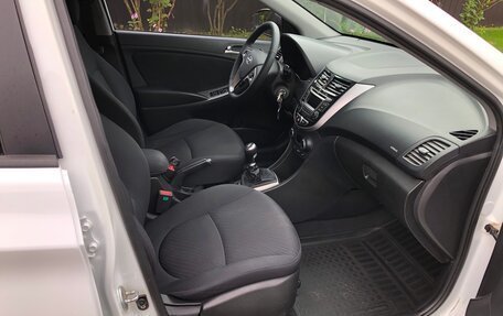 Hyundai Solaris II рестайлинг, 2014 год, 1 030 000 рублей, 10 фотография