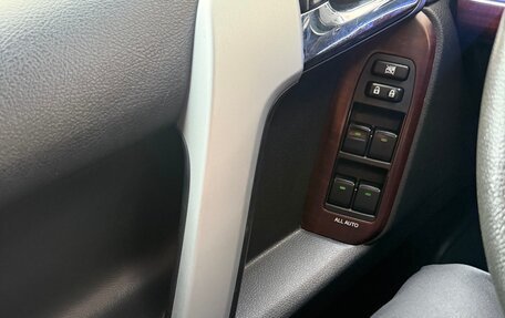 Toyota Land Cruiser Prado 150 рестайлинг 2, 2013 год, 3 600 000 рублей, 12 фотография