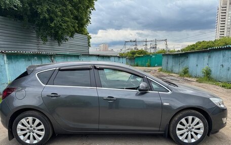 Opel Astra J, 2011 год, 999 999 рублей, 2 фотография