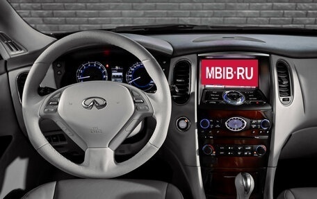 Infiniti QX50 I рестайлинг, 2014 год, 2 050 000 рублей, 19 фотография