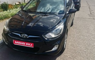 Hyundai Solaris II рестайлинг, 2013 год, 820 000 рублей, 1 фотография