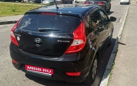 Hyundai Solaris II рестайлинг, 2013 год, 820 000 рублей, 2 фотография