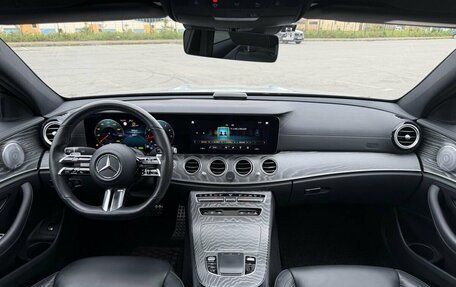 Mercedes-Benz E-Класс, 2020 год, 5 400 000 рублей, 26 фотография