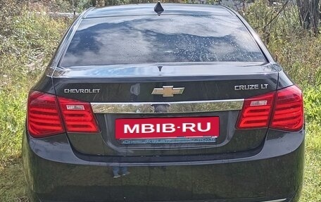 Chevrolet Cruze II, 2011 год, 800 000 рублей, 2 фотография
