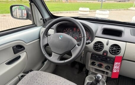 Renault Kangoo II рестайлинг, 2005 год, 495 000 рублей, 33 фотография