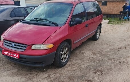 Plymouth Voyager III, 1999 год, 120 000 рублей, 2 фотография