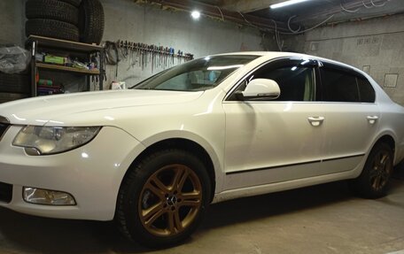 Skoda Superb III рестайлинг, 2010 год, 950 000 рублей, 2 фотография