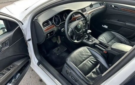 Skoda Superb III рестайлинг, 2010 год, 950 000 рублей, 7 фотография