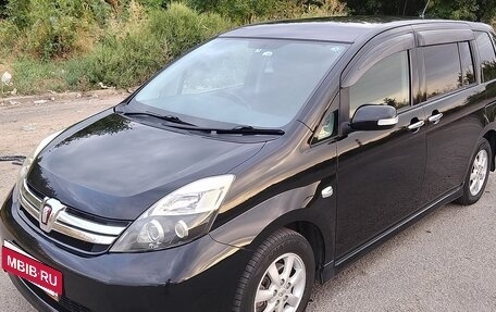 Toyota ISis I, 2011 год, 1 290 000 рублей, 3 фотография