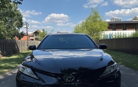 Toyota Camry, 2022 год, 4 200 000 рублей, 2 фотография