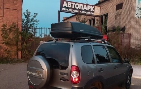 Chevrolet Niva I рестайлинг, 2014 год, 545 000 рублей, 4 фотография