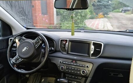 KIA Sportage IV рестайлинг, 2018 год, 1 499 000 рублей, 1 фотография