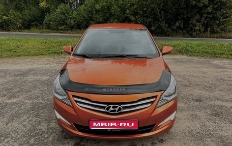Hyundai Solaris II рестайлинг, 2015 год, 780 000 рублей, 1 фотография