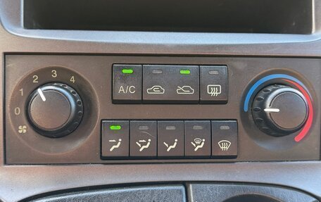 Hyundai Sonata IV рестайлинг, 2009 год, 400 000 рублей, 15 фотография