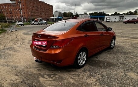 Hyundai Solaris II рестайлинг, 2015 год, 780 000 рублей, 5 фотография