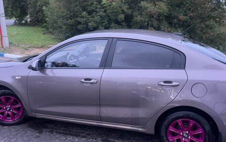 KIA Rio IV, 2019 год, 1 337 000 рублей, 8 фотография