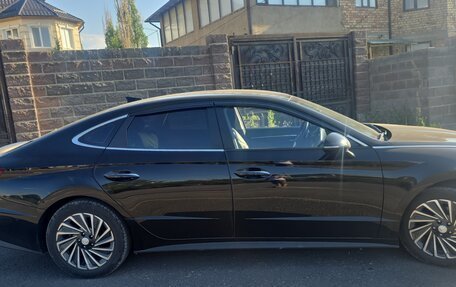 Hyundai Sonata VIII, 2021 год, 1 550 000 рублей, 2 фотография