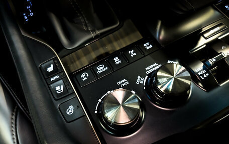 Lexus LX III, 2019 год, 9 050 000 рублей, 28 фотография