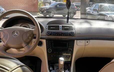 Mercedes-Benz E-Класс, 2002 год, 1 000 000 рублей, 6 фотография
