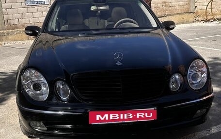 Mercedes-Benz E-Класс, 2002 год, 1 000 000 рублей, 2 фотография