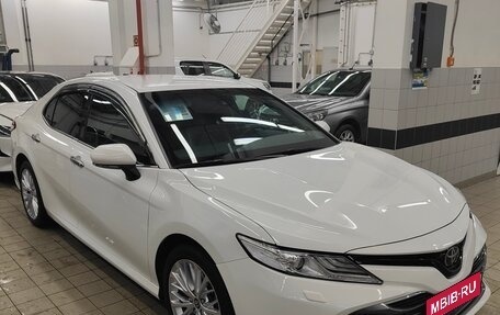 Toyota Camry, 2020 год, 2 980 000 рублей, 1 фотография