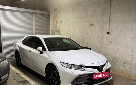 Toyota Camry, 2020 год, 2 980 000 рублей, 3 фотография